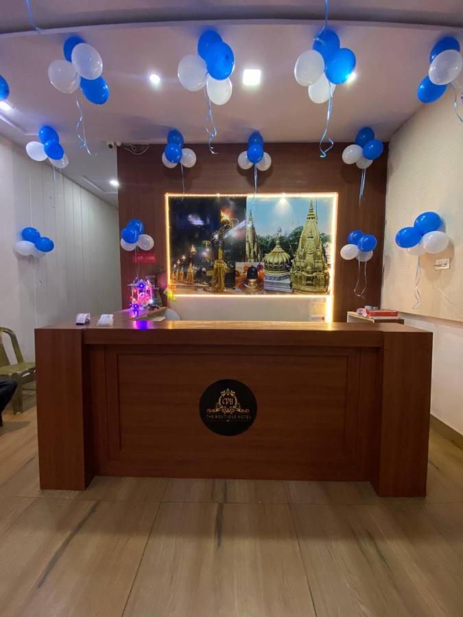 ザ センチュリー プラザ ホテル バラナシ エクステリア 写真